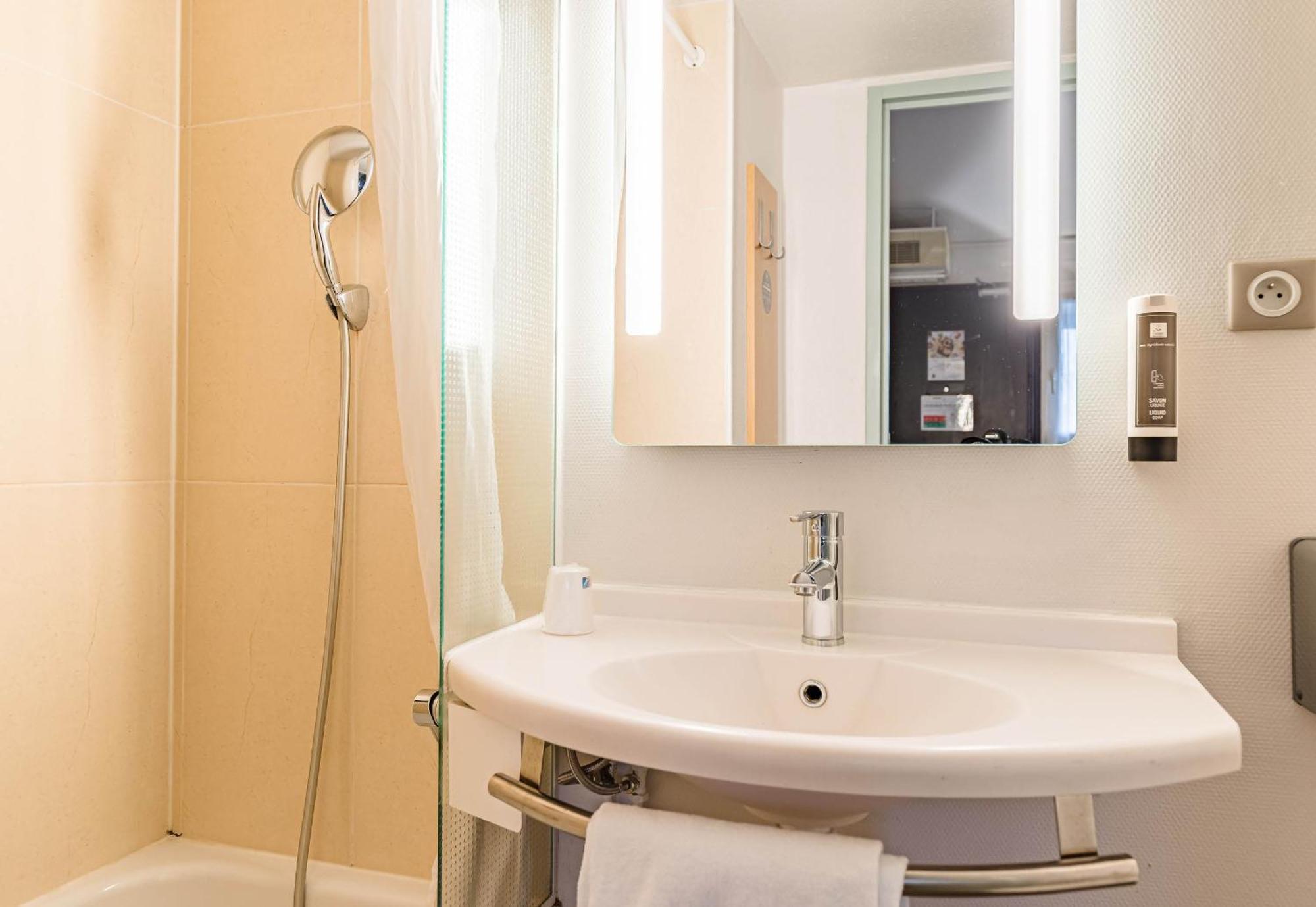 B&B Hotel Tours Nord 1 Val De Loire Esterno foto